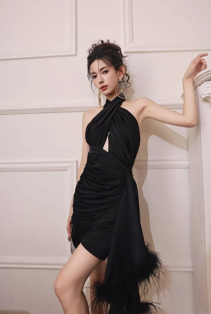 DOLLY Luxury Black Swan Cross Feather Halterneck Backless Date Dress-PRAGYA