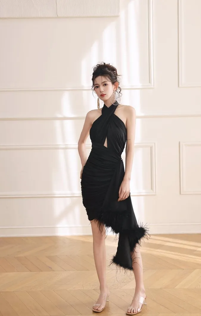 DOLLY Luxury Black Swan Cross Feather Halterneck Backless Date Dress-PRAGYA