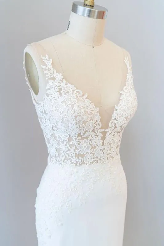 Elegant Lace Floor Length Mermaid Wedding Dress