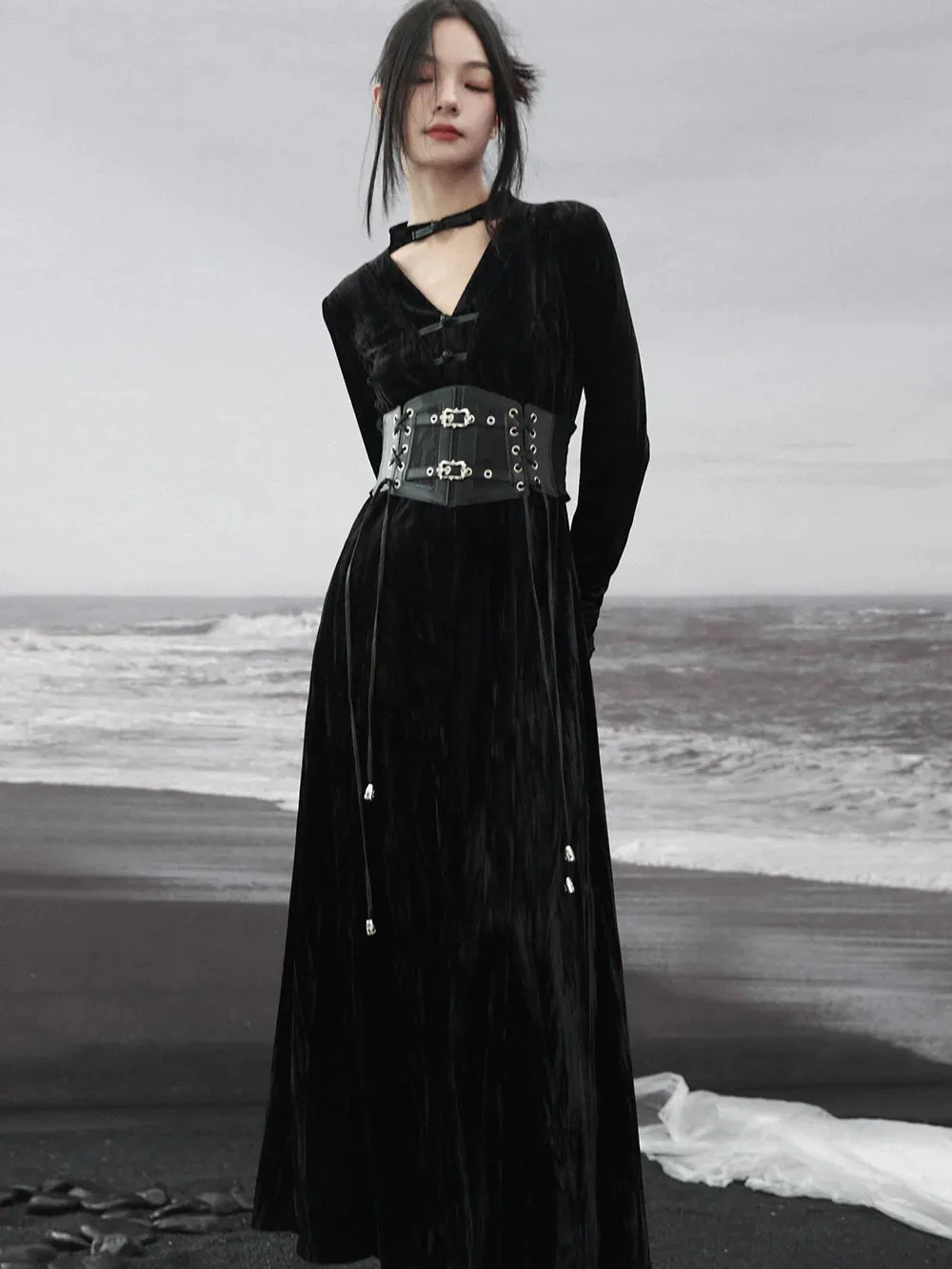 Splicing Stand Chinese V-Collar Mesh Romantic Retro Velvet Black Dress