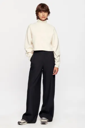 Women's Nuba Crepe Trouser in Black
